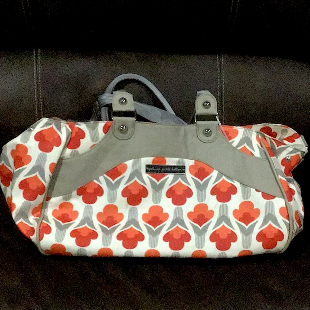 Petunia Pickle Bottom oversized tote bag. 17” length, 12” height, 12.5” width.